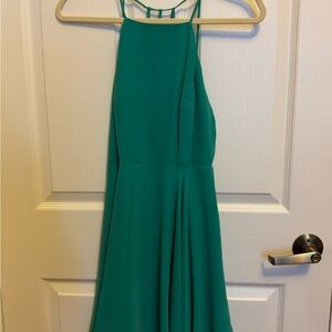 Elegant Green Sleeveless/Backless Dress